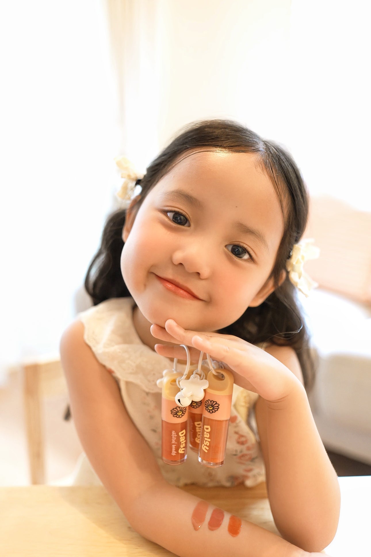Daisy Lip Oil natural beauty  for kids